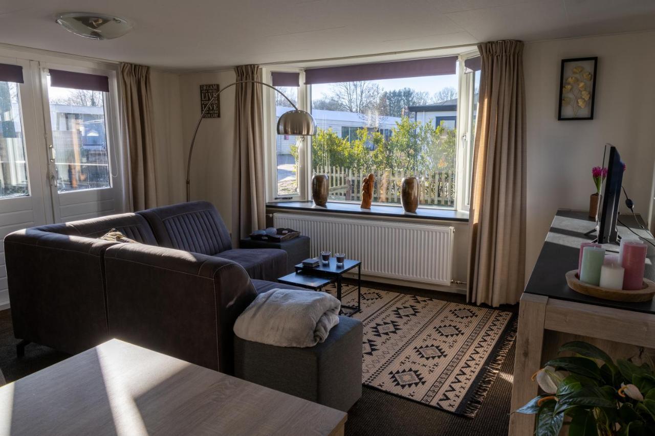Luxe Chalet Strubben-Kniphorstbos Anloo Hotel ภายนอก รูปภาพ